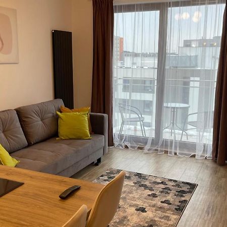 2-Room In New House, Wola Warszawa Zewnętrze zdjęcie