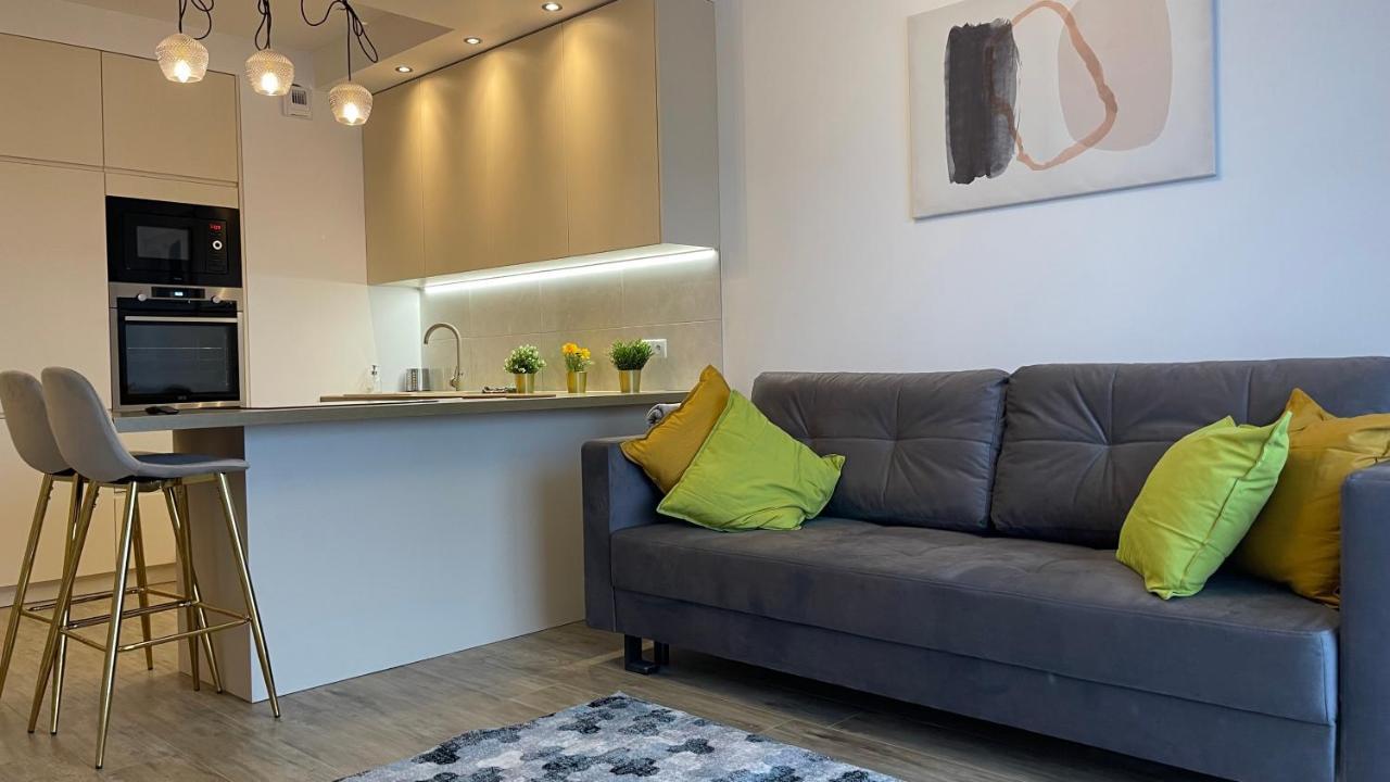 2-Room In New House, Wola Warszawa Zewnętrze zdjęcie