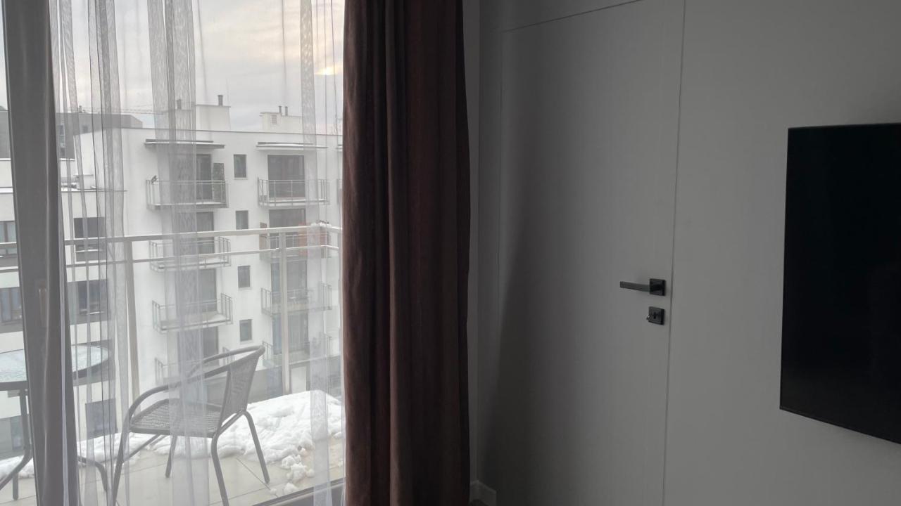2-Room In New House, Wola Warszawa Zewnętrze zdjęcie